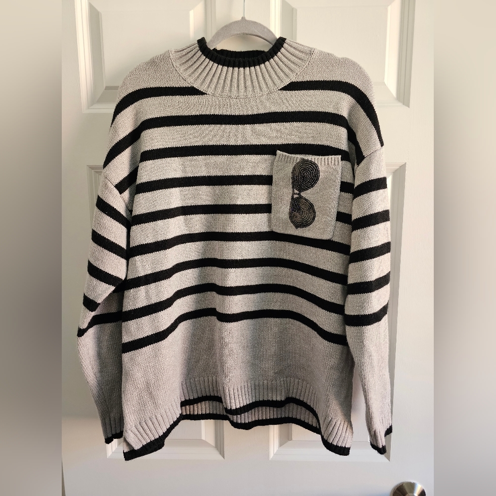 Karl Lagerfeld size L Sparkle Sunglasses sweater
